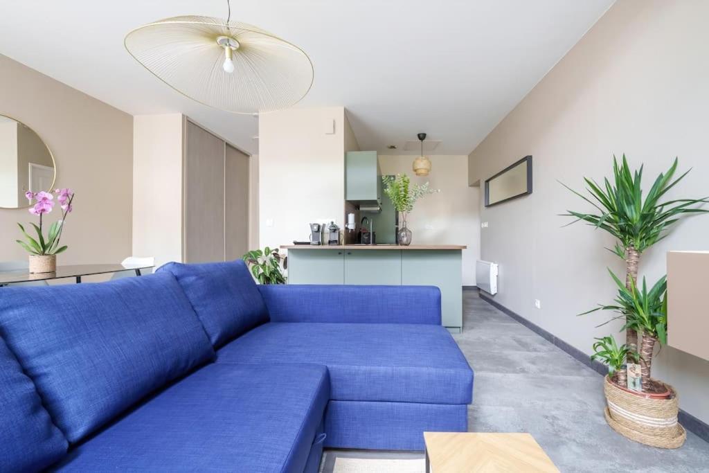 Appartement Lumineux Avec Cour Chaumont  Luaran gambar
