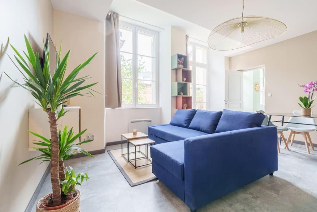 Appartement Lumineux Avec Cour Chaumont  Luaran gambar