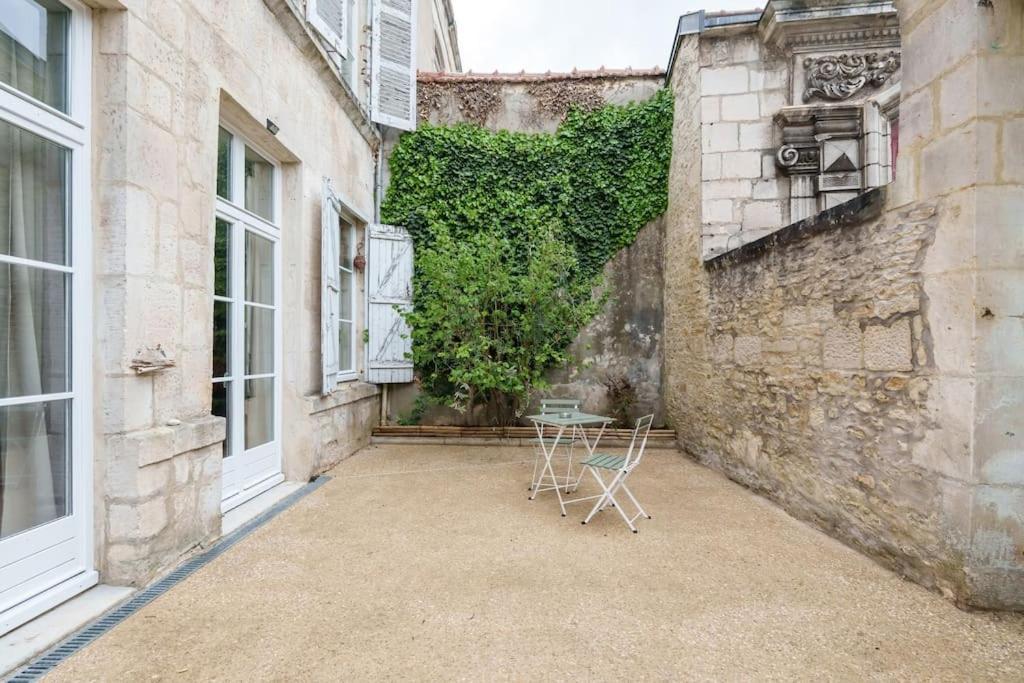Appartement Lumineux Avec Cour Chaumont  Luaran gambar